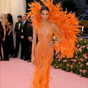 Meet your Posher, Elena